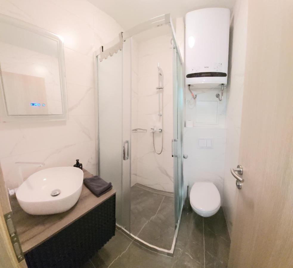Apartman S Dvije Spavace Sobe 포레치 외부 사진