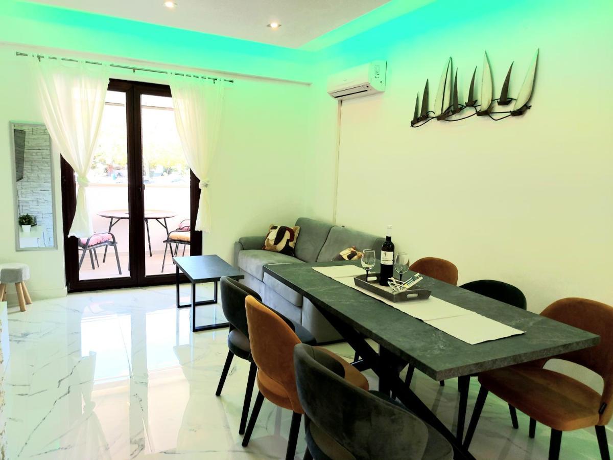 Apartman S Dvije Spavace Sobe 포레치 외부 사진