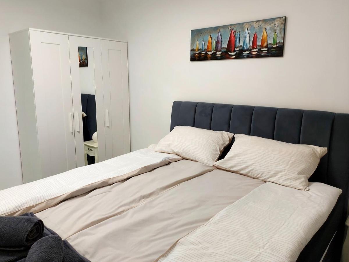 Apartman S Dvije Spavace Sobe 포레치 외부 사진